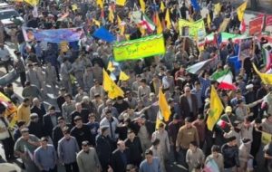 راهپیمایی مردم کرمان در پی محکومیت اغتشاشات و توهین به مقدسات برگزار می شود راهپیمایی مردم کرمان در پی محکومیت اغتشاشات و توهین به مقدسات برگزار می شود