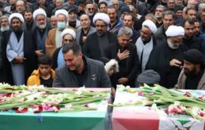 پیکر مطهر دو شهید حادثه تروریستی مدرسه شجره طیبه میناب در رفسنجان تشییع شد پیکر مطهر دو شهید حادثه تروریستی مدرسه شجره طیبه میناب در رفسنجان تشییع شد