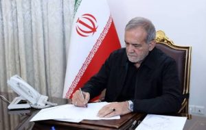 ترور فرمانده بزرگ امت اسلام جنگ آشکار با مسلمانان مخصوصا شیعیان اقصی نقاط عالم است ترور فرمانده بزرگ امت اسلام جنگ آشکار با مسلمانان مخصوصا شیعیان اقصی نقاط عالم است
