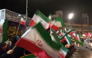 حضور باشکوه مردم ولایتمدار کرمان در میادین و خیابان ها
